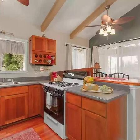 Hau'Oli Place Tiki Cottage In فولكانو المظهر الخارجي الصورة